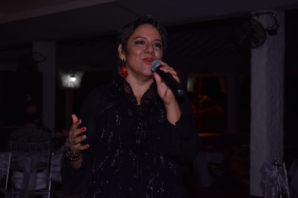 Ana Patricia Collazos se lució anoche durante su presentación estelar en el Club Campestre de Neiva.